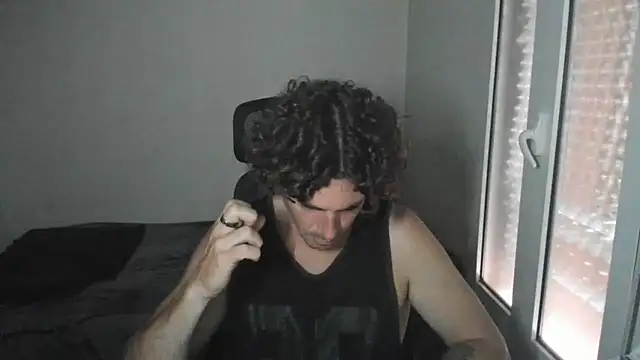 Snapshot of joaquin420_hot chatting on 04.15.26 joaquin420 hot online show from 04.15.26