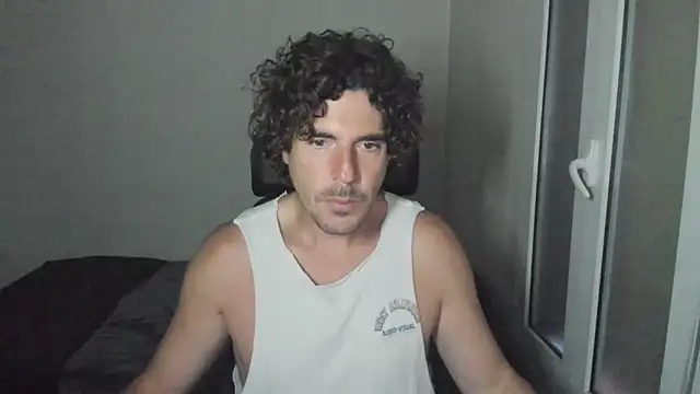Snapshot of joaquin420_hot chatting on 04.19.26 joaquin420 hot online show from 04.19.26