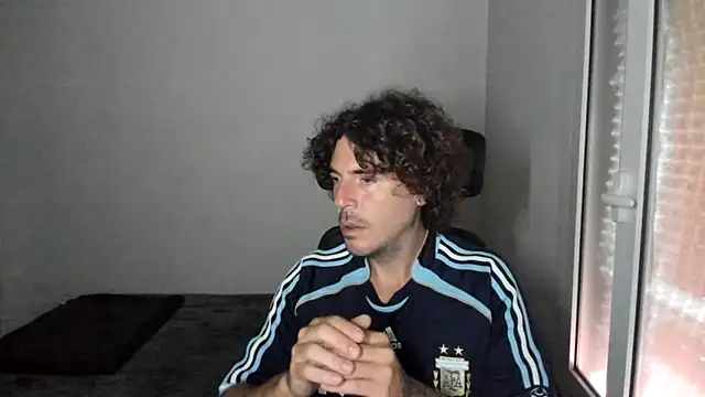 Snapshot of joaquin420_hot chatting on 05.03.26 joaquin420 hot online show from 05.03.26