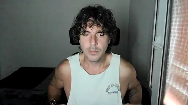 Snapshot of joaquin420_hot chatting on 05.04.26 joaquin420 hot online show from 05.04.26