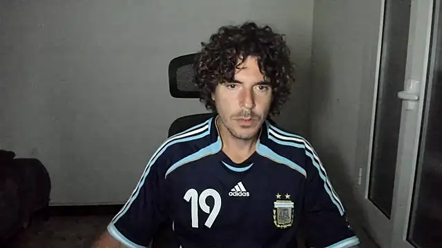 Snapshot of joaquin420_hot chatting on 05.17.26 joaquin420 hot online show from 05.17.26