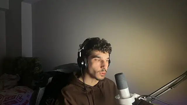 enesbabakral online show from 02.25.26