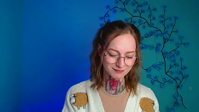 Esmi Winter online show from 03.10.26