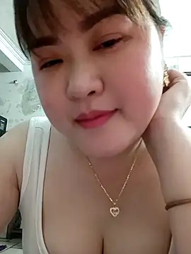 Snapshot of Kee-kimlee chatting on 03.02.26 Kee-kimlee online show from 03.02.26