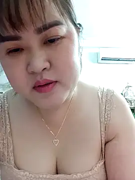 Snapshot of Kee-kimlee chatting on 03.07.26 Kee-kimlee online show from 03.07.26