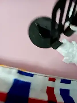 Snapshot of Kee-kimlee chatting on 03.27.26 Kee-kimlee online show from 03.27.26