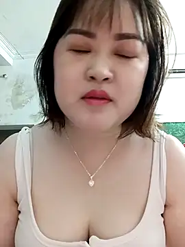 Snapshot of Kee-kimlee chatting on 03.28.26 Kee-kimlee online show from 03.28.26