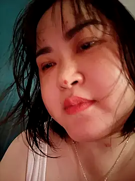 Snapshot of Kee-kimlee chatting on 04.08.26 Kee-kimlee online show from 04.08.26