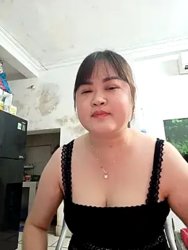 Snapshot of Kee-kimlee chatting on 04.13.26 Kee-kimlee online show from 04.13.26