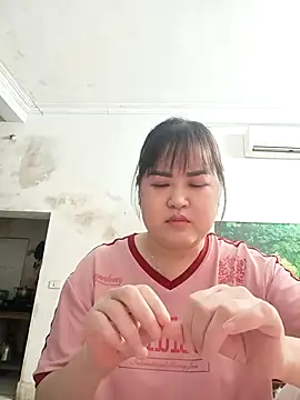 Snapshot of Kee-kimlee chatting on 05.15.26 Kee-kimlee online show from 05.15.26
