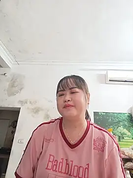 Snapshot of Kee-kimlee chatting on 05.24.26 Kee-kimlee online show from 05.24.26