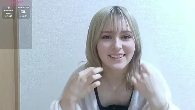 Snapshot of e_ri_ka93 chatting on 04.13.26 e ri ka93 online show from 04.13.26