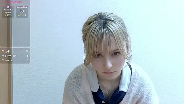 Snapshot of e_ri_ka93 chatting on 04.23.26 e ri ka93 online show from 04.23.26