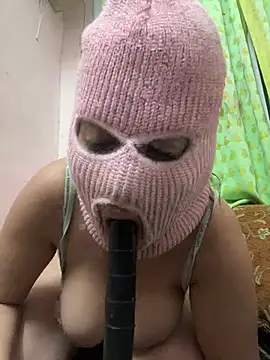 Snapshot of faettaa chatting on 02.20.26 faettaa online show from 02.20.26