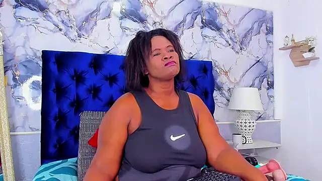 Snapshot of EBONY_SWEEET_ chatting on 04.23.26 EBONY SWEEET online show from 04.23.26