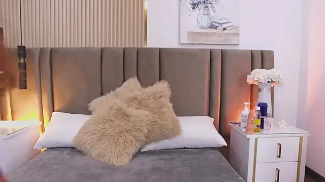 SaraLugo online show from 03.27.26