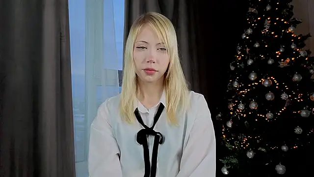 UWU flower online show from 02.14.26