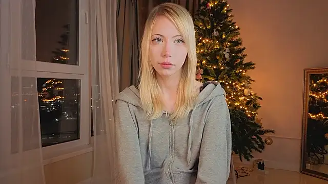 UWU flower online show from 02.17.26