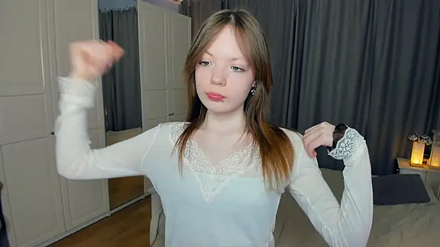 Snapshot of LavenderMitten chatting on 02.20.26 LavenderMitten online show from 02.20.26