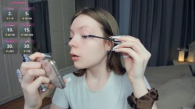 LavenderMitten online show from 04.16.26