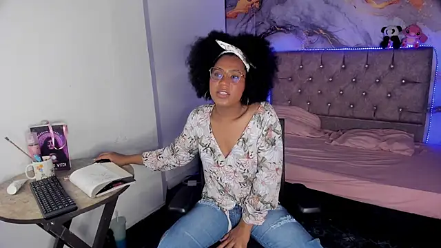 Snapshot of CataleyaMoon_ chatting on 04.13.26 CataleyaMoon online show from 04.13.26