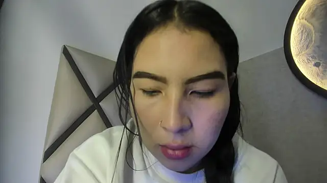 Snapshot of dulce_34 chatting on 05.15.26 dulce 34 online show from 05.15.26