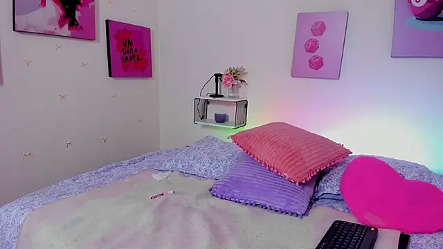 AnnyCotton online show from 04.16.26