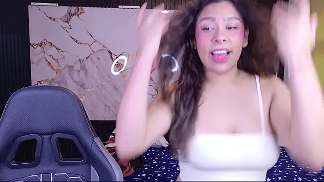 Snapshot of Sophie19__ chatting on 03.12.26 Sophie19 online show from 03.12.26