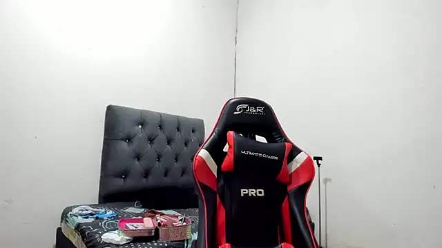 Snapshot of QueenNyxx chatting on 03.12.26 QueenNyxx online show from 03.12.26