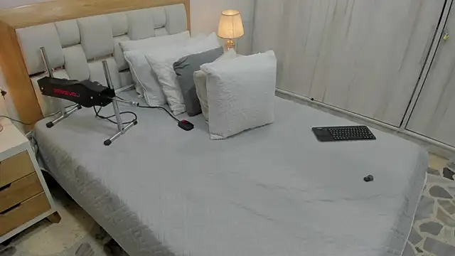 Snapshot of Bunny_Blush1 chatting on 04.13.26 Bunny Blush1 online show from 04.13.26