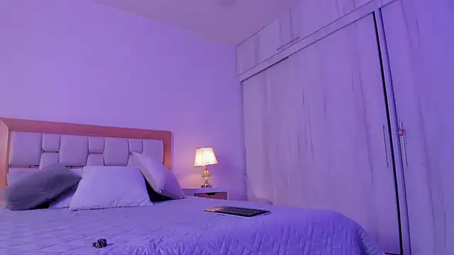 Snapshot of Bunny_Blush1 chatting on 04.15.26 Bunny Blush1 online show from 04.15.26