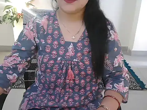  chitranshi online show from 04.20.26