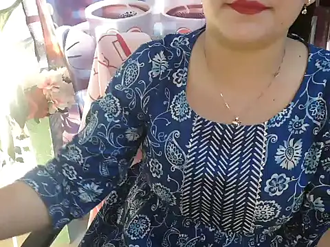  chitranshi online show from 04.25.26