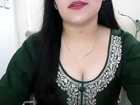 Snapshot of _chitranshi chatting on 07.17.26 chitranshi online show from 07.17.26