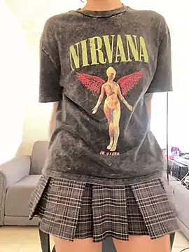 JeanneDuval8888 online show from 04.16.26