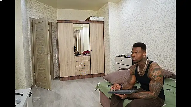 ostine brown online show from 03.17.26