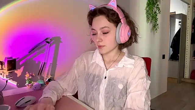 Snapshot of SlunkRear chatting on 02.10.26 SlunkRear online show from 02.10.26