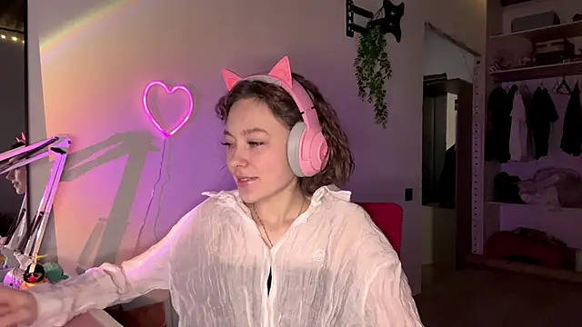 Snapshot of SlunkRear chatting on 02.17.26 SlunkRear online show from 02.17.26