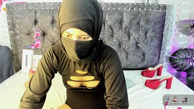 Snapshot of zahra_zaid chatting on 04.06.26 zahra zaid online show from 04.06.26