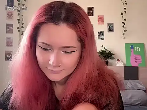 Snapshot of pixieyes00n chatting on 03.04.26 pixieyes00n online show from 03.04.26