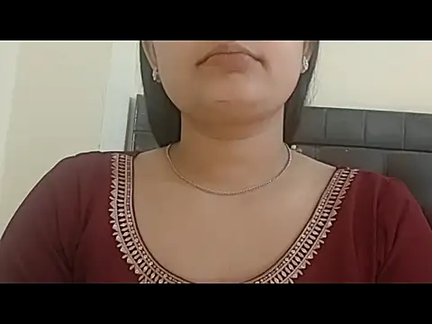 Snapshot of Strip_Girl8 chatting on 02.10.26 Strip Girl8 online show from 02.10.26