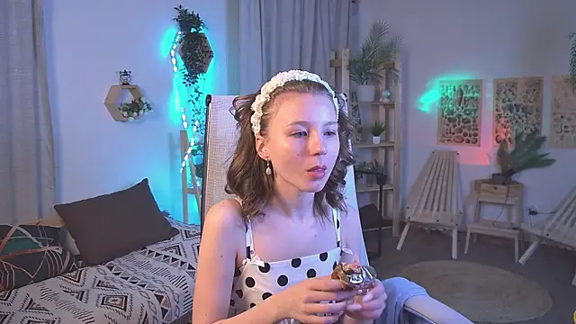 ElliFrankenweenie online show from 04.08.26