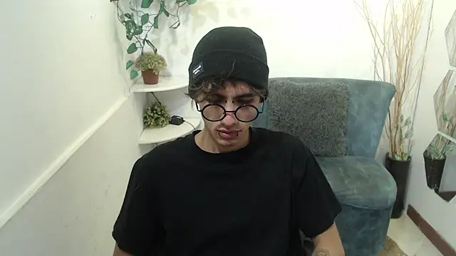 AaronBeer  online show from 02.26.26