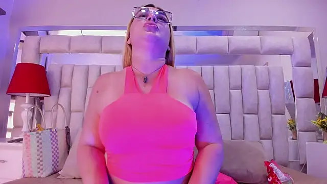 AngellHott  online show from 02.26.26