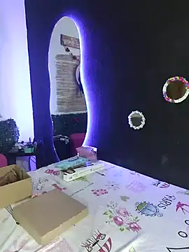 laila d online show from 03.19.26