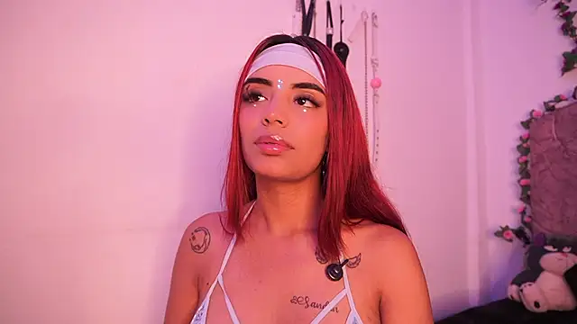 Snapshot of TiffanySander chatting on 02.20.26 TiffanySander online show from 02.20.26