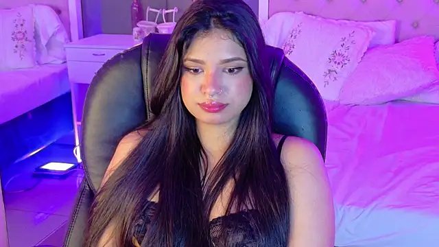 Snapshot of Hana_Stone chatting on 02.25.26 Hana Stone online show from 02.25.26