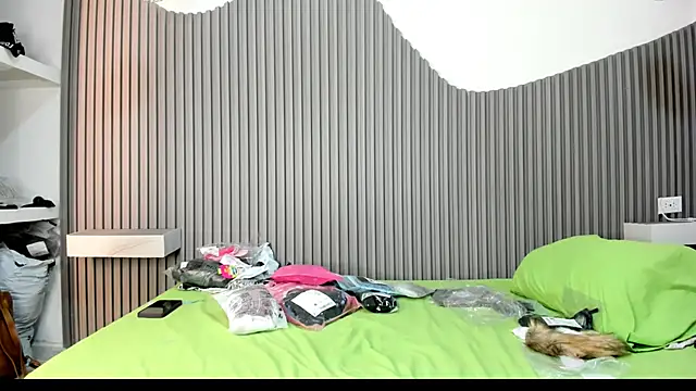 Rose blonde   online show from 07.02.26