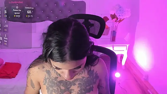 Aisha Haddad online show from 02.19.26