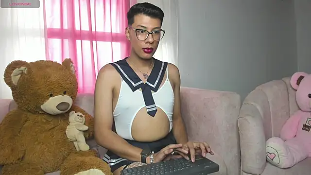 Snapshot of Miissy_ chatting on 04.25.26 Miissy online show from 04.25.26